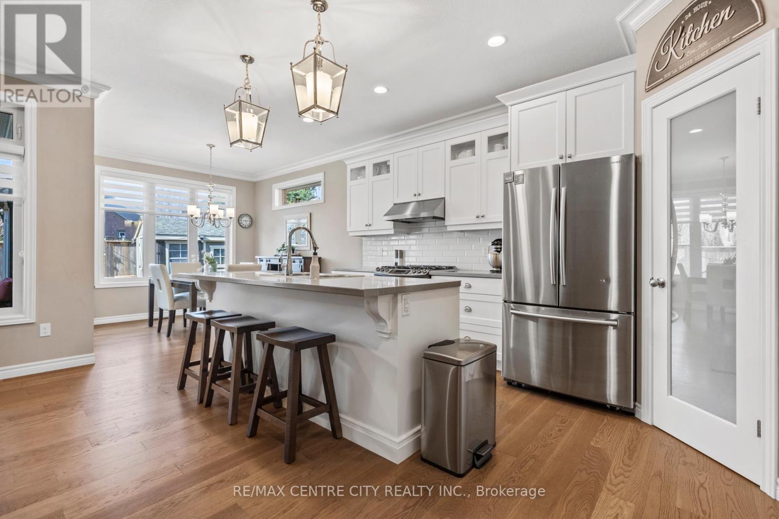 40 Blairmont Terrace, St. Thomas, Ontario  N5R 0E1 - Photo 4 - X12103500