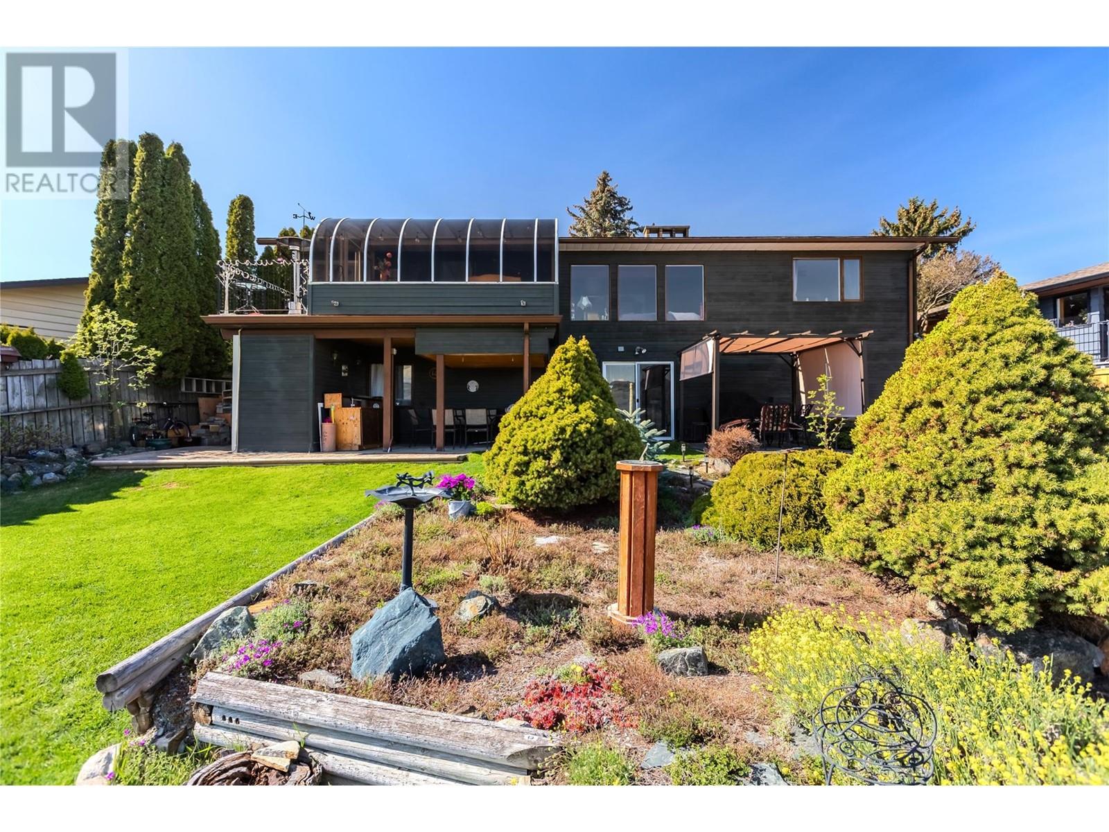 Property at 396 Gleneagles Drive image 5