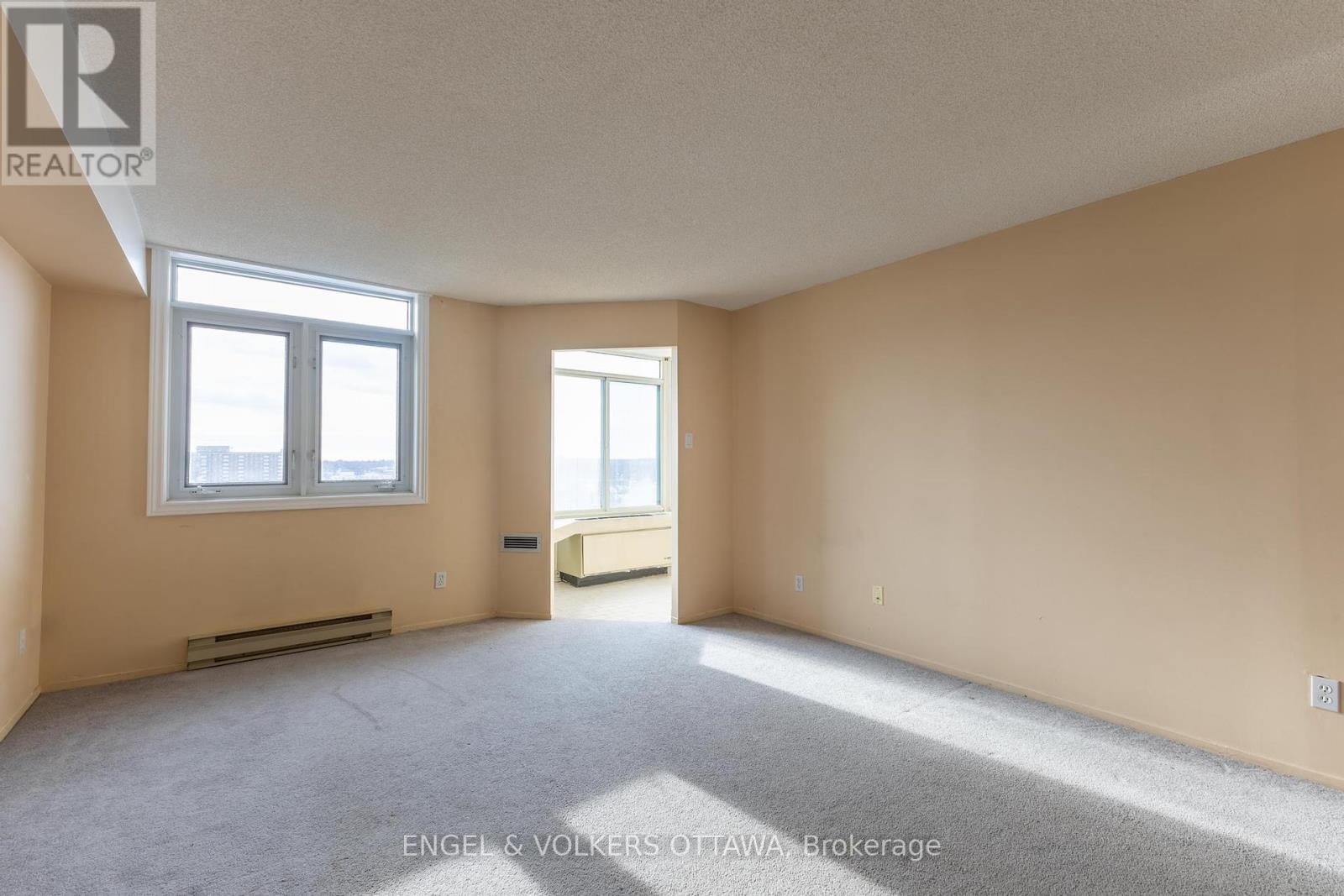Property at 824 - 1025 GRENON AVENUE image 3