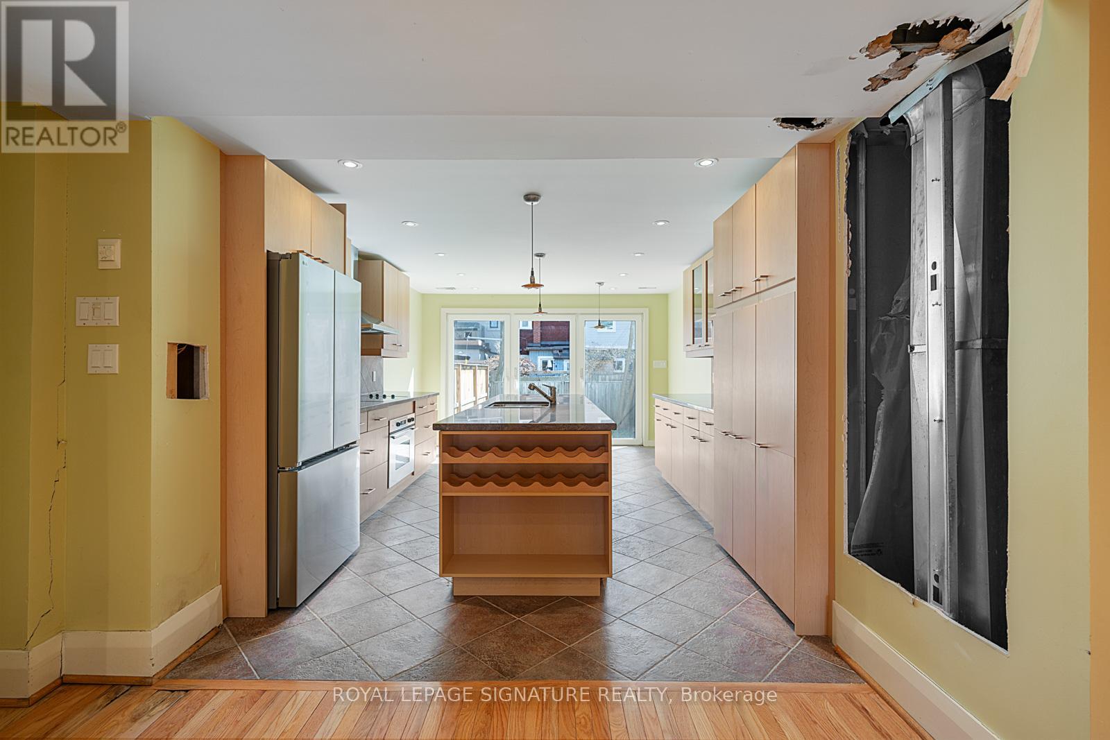 99 Kent Road, Toronto (Greenwood-Coxwell), Ontario  M4L 2X5 - Photo 12 - E12102323