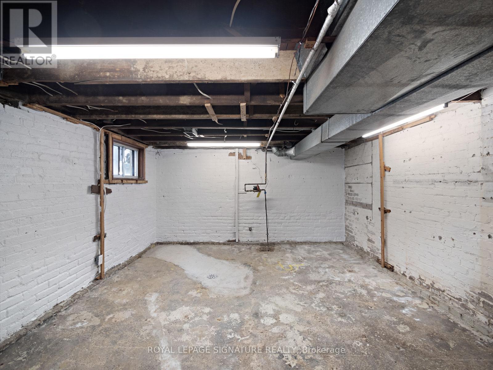 99 Kent Road, Toronto (Greenwood-Coxwell), Ontario  M4L 2X5 - Photo 32 - E12102323