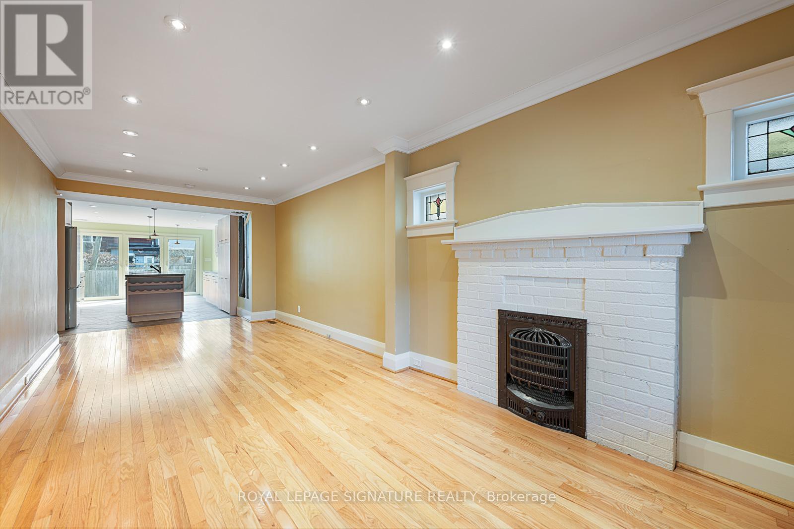 99 Kent Road, Toronto (Greenwood-Coxwell), Ontario  M4L 2X5 - Photo 8 - E12102323