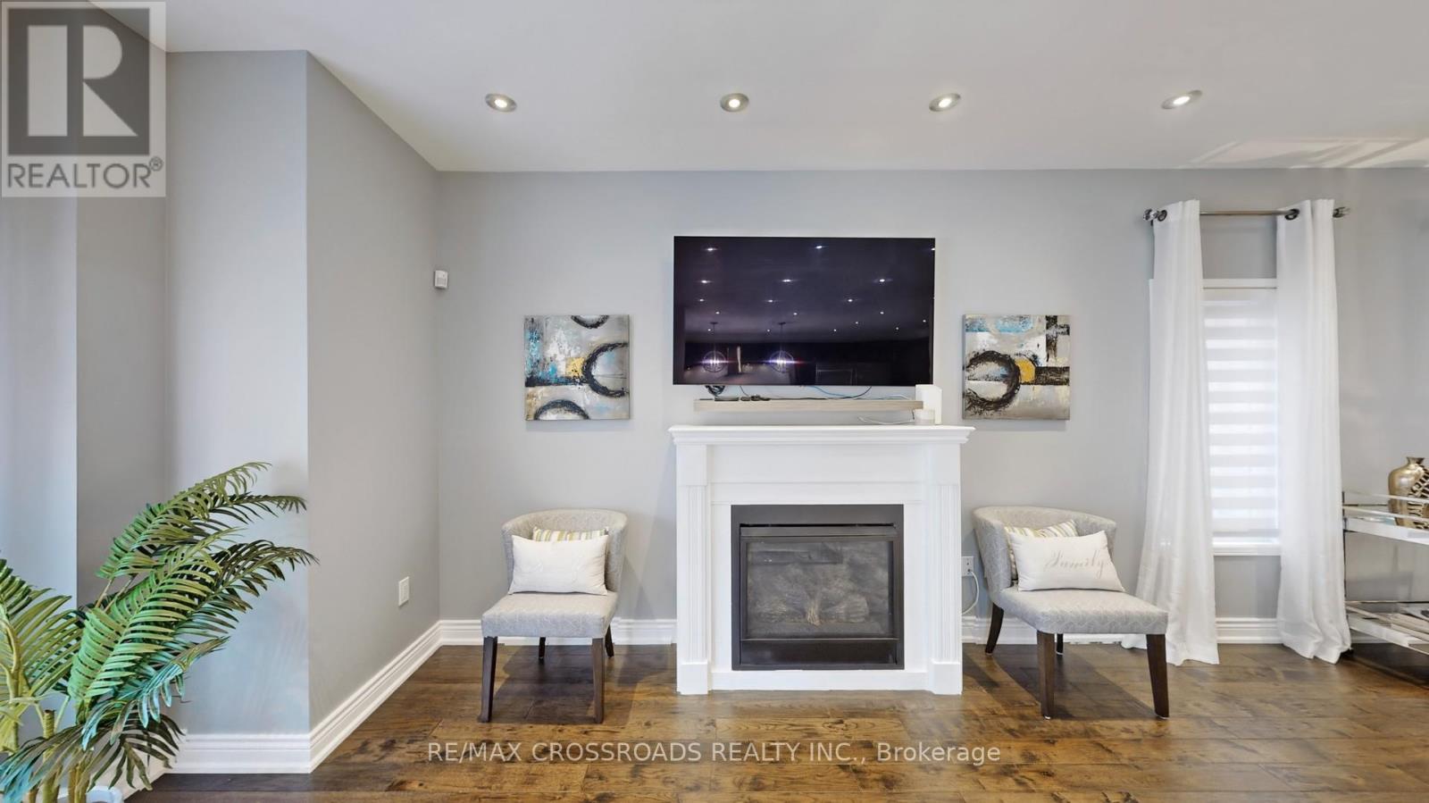 2024 Magee Court, Oshawa, Ontario  L1H 8L7 - Photo 12 - E12103529