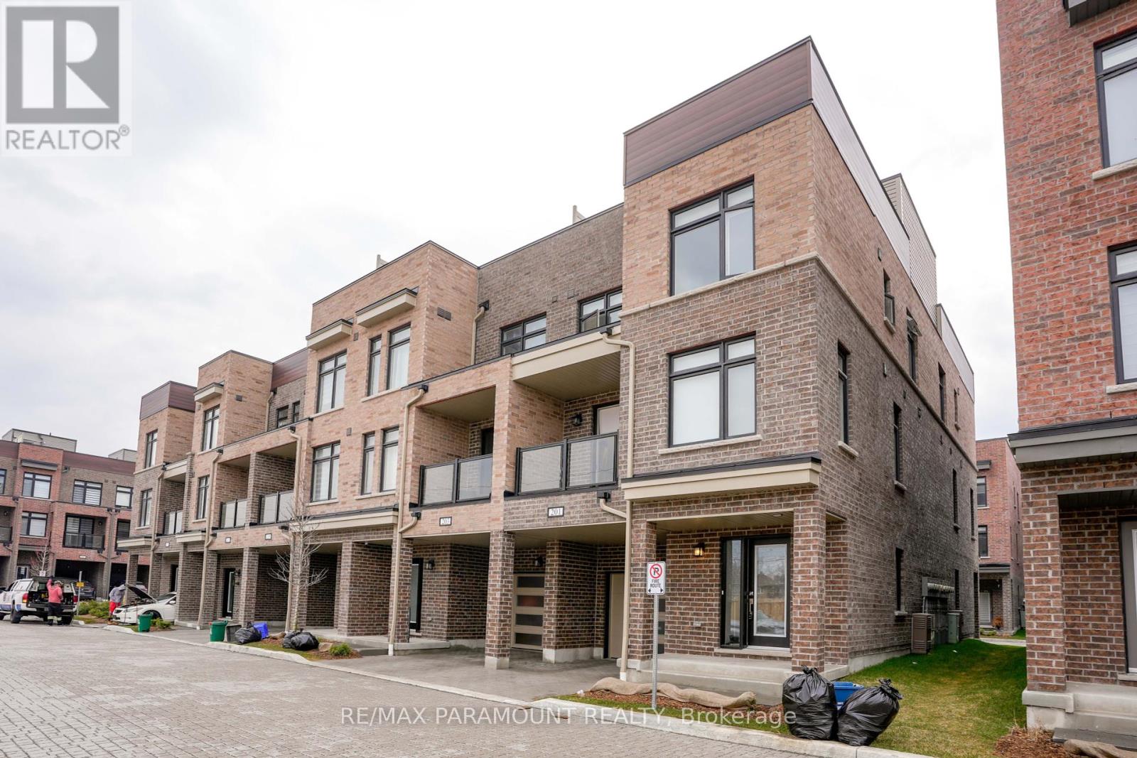 Property at 201 - 1865 PICKERING PARKWAY image 1