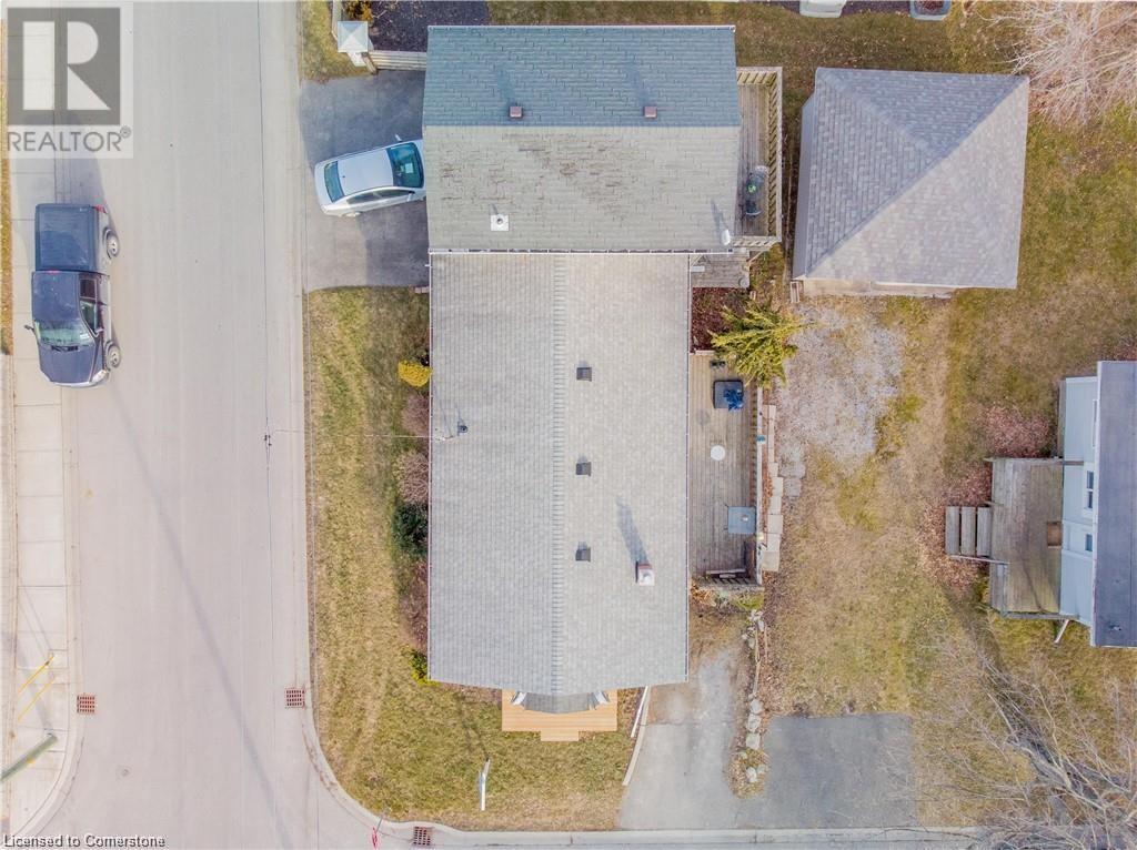 Property at 2035 ERIE Street image 4
