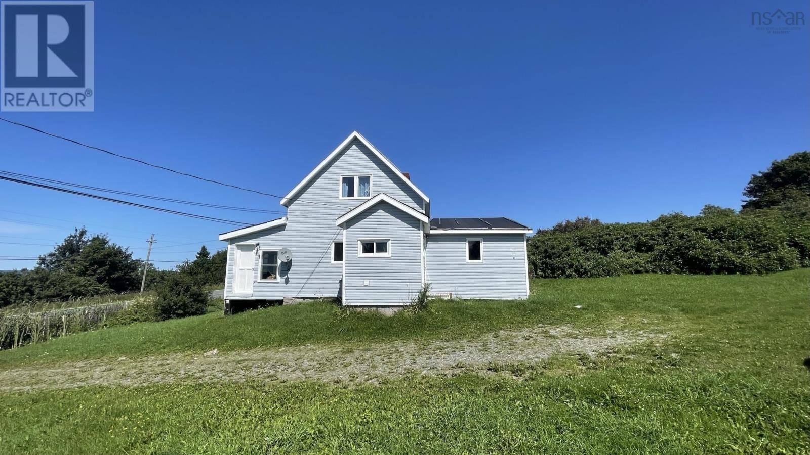 Property at 6674 Highway 101 image 3