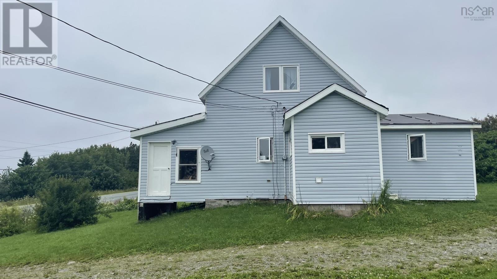 Property at 6674 Highway 101 image 5
