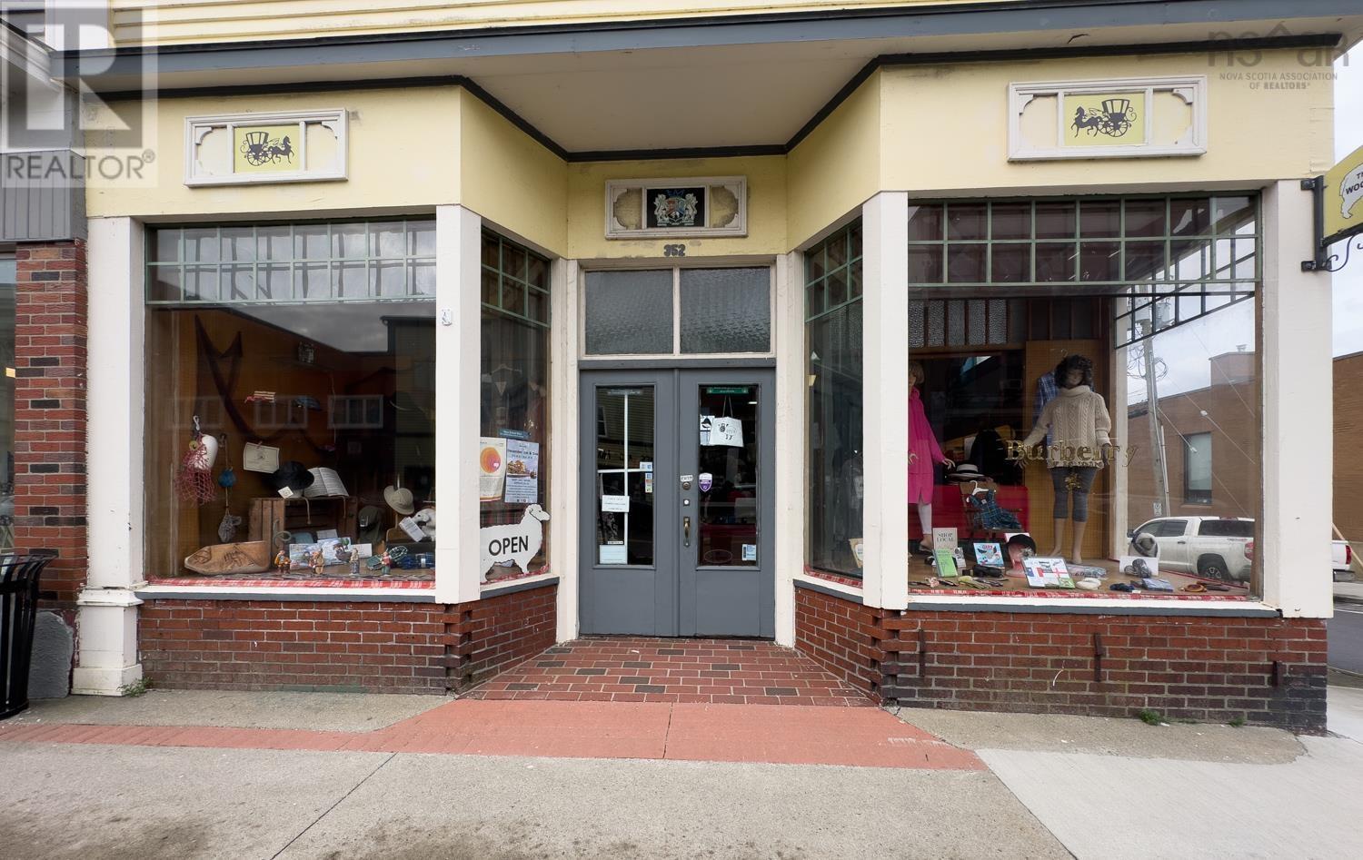 Property at 352 Main Street image 3