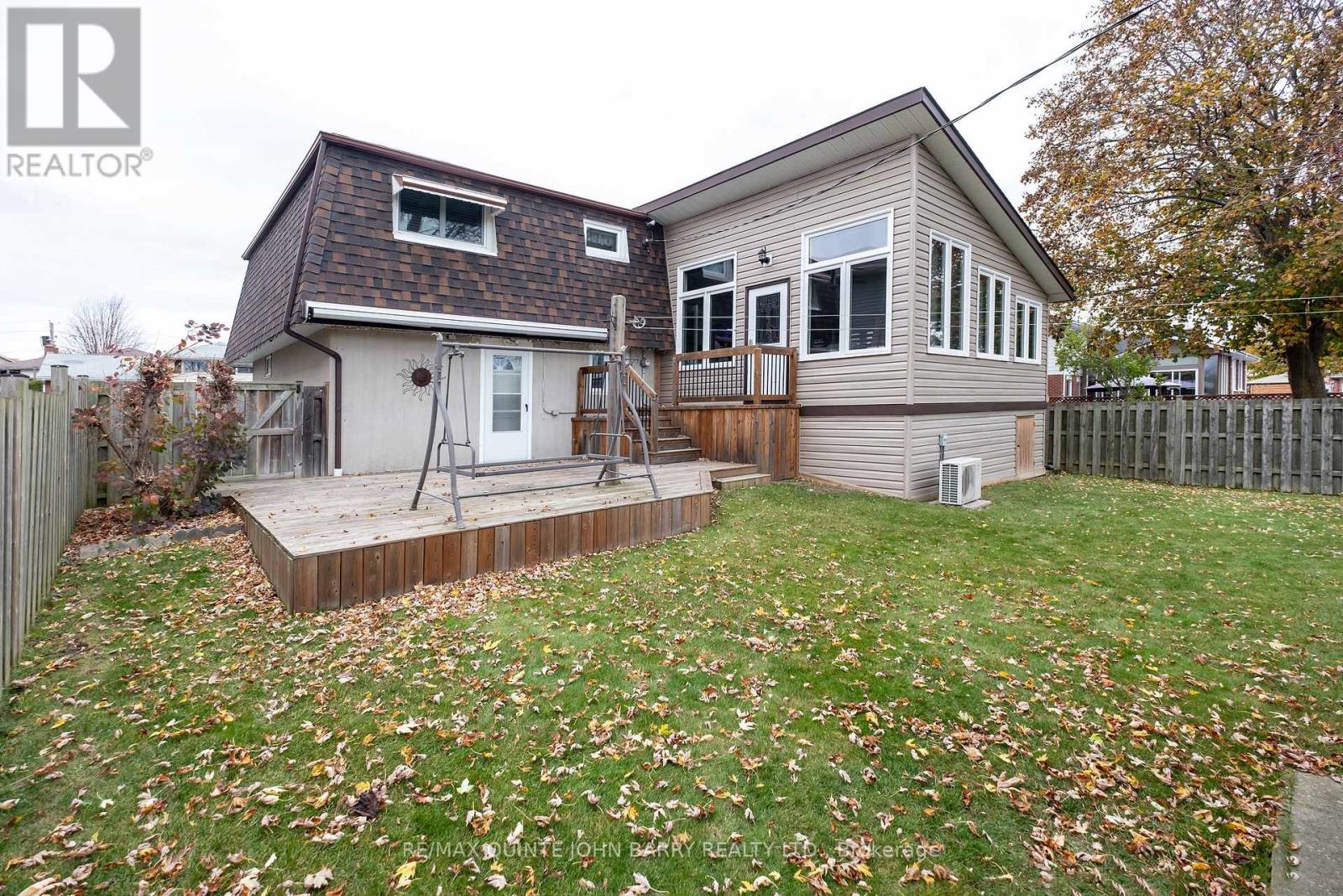 Property at 268 MCGILL STREET image 3