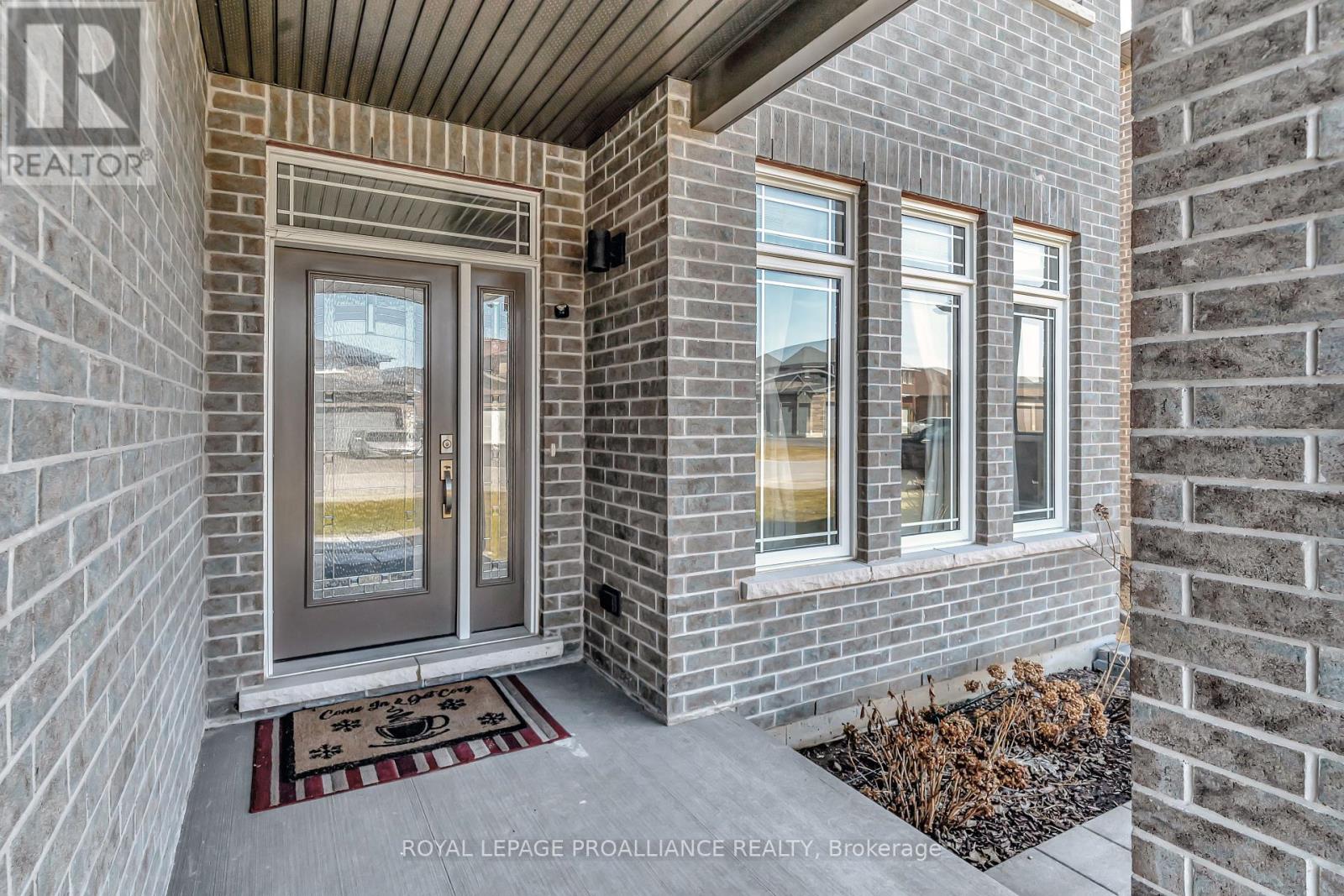Property at 64 CREWS CRESCENT image 3