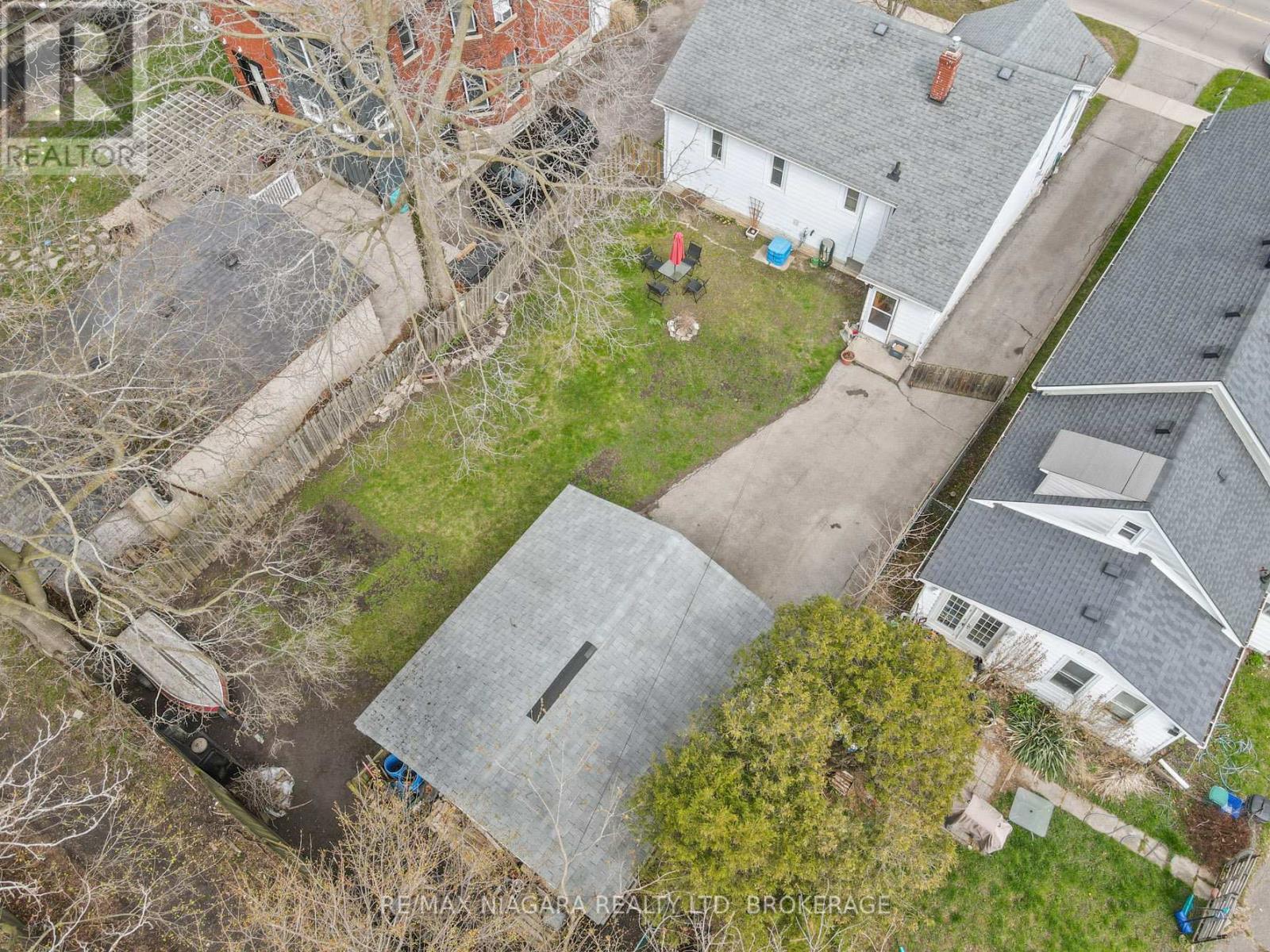 215 Phipps Street, Fort Erie, Ontario  L2A 2V4 - Photo 26 - X12103583