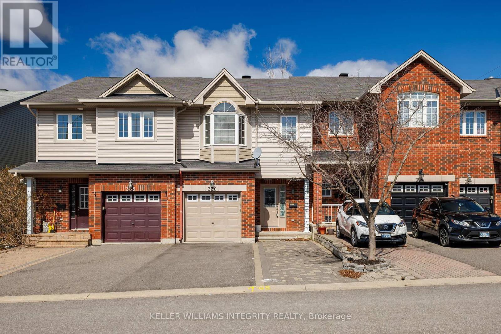 Property at 336 ROLLING MEADOW CRESCENT image 2