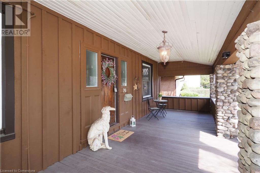 Property at 76 WELLINGTON Street image 5