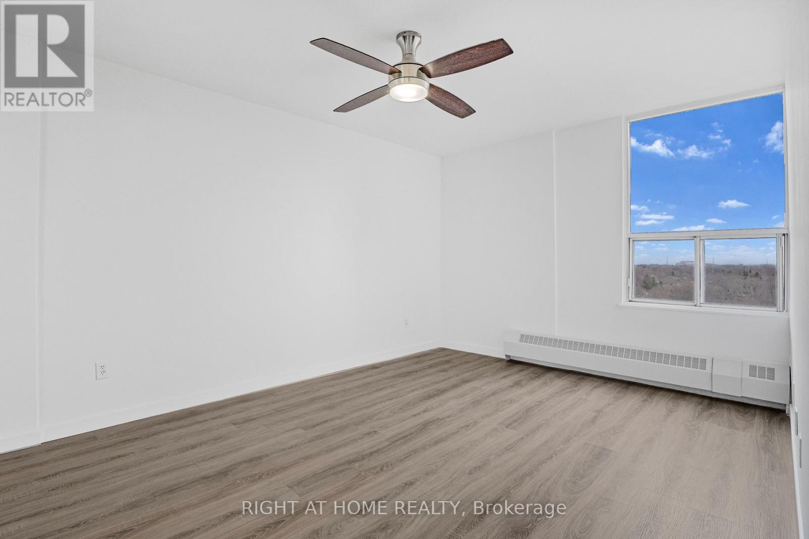 1503 - 60 Pavane Linkway, Toronto, Ontario  M3C 1A2 - Photo 19 - C12103654