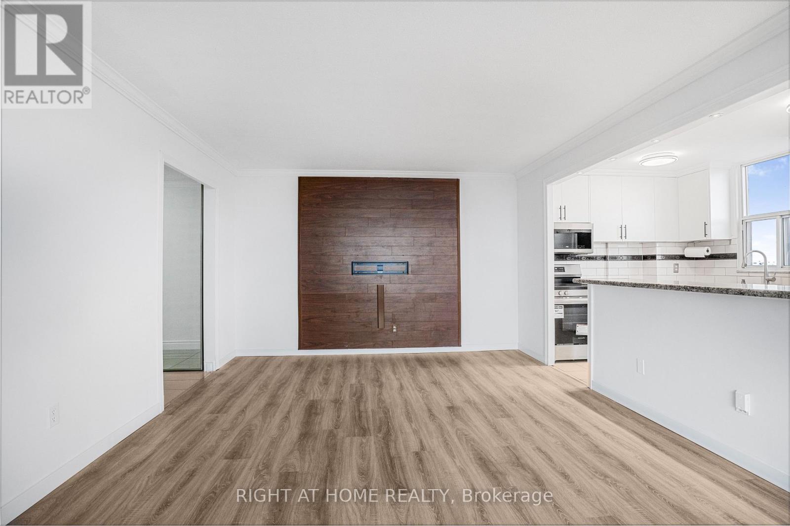 1503 - 60 Pavane Linkway, Toronto, Ontario  M3C 1A2 - Photo 8 - C12103654