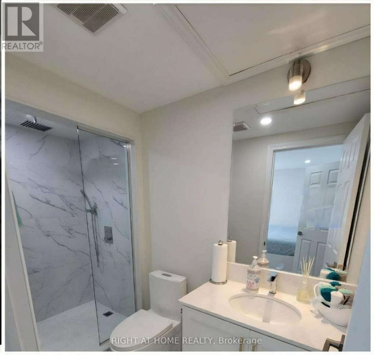 389 Taylor Mills Drive N, Richmond Hill, Ontario  L4C 2V1 - Photo 7 - N12103611