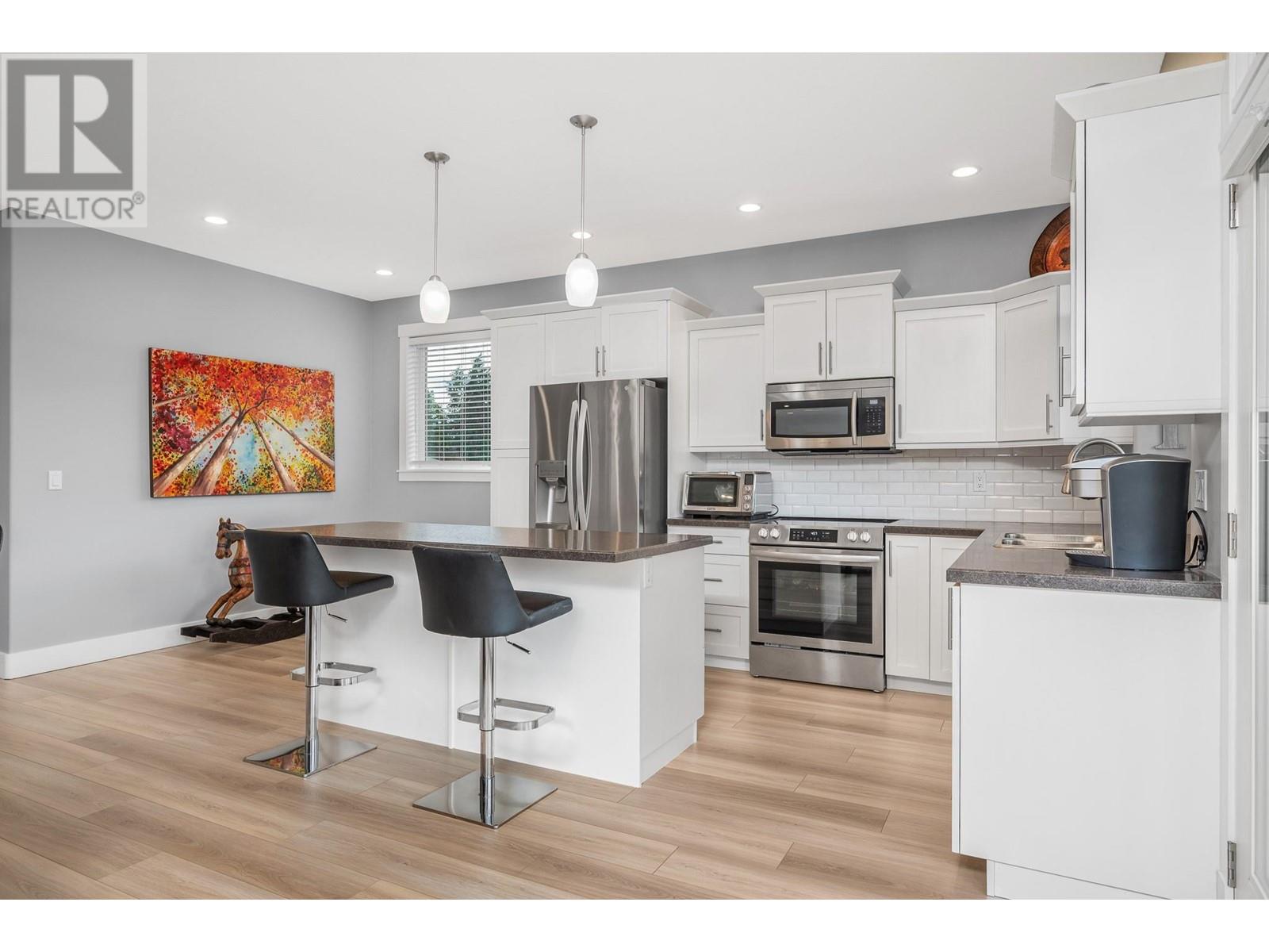 533 Loon Avenue, Vernon, British Columbia  V1H 2A1 - Photo 7 - 10343172