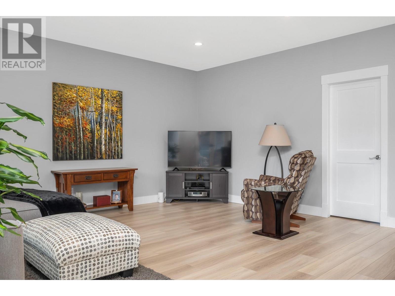 533 Loon Avenue, Vernon, British Columbia  V1H 2A1 - Photo 16 - 10343172