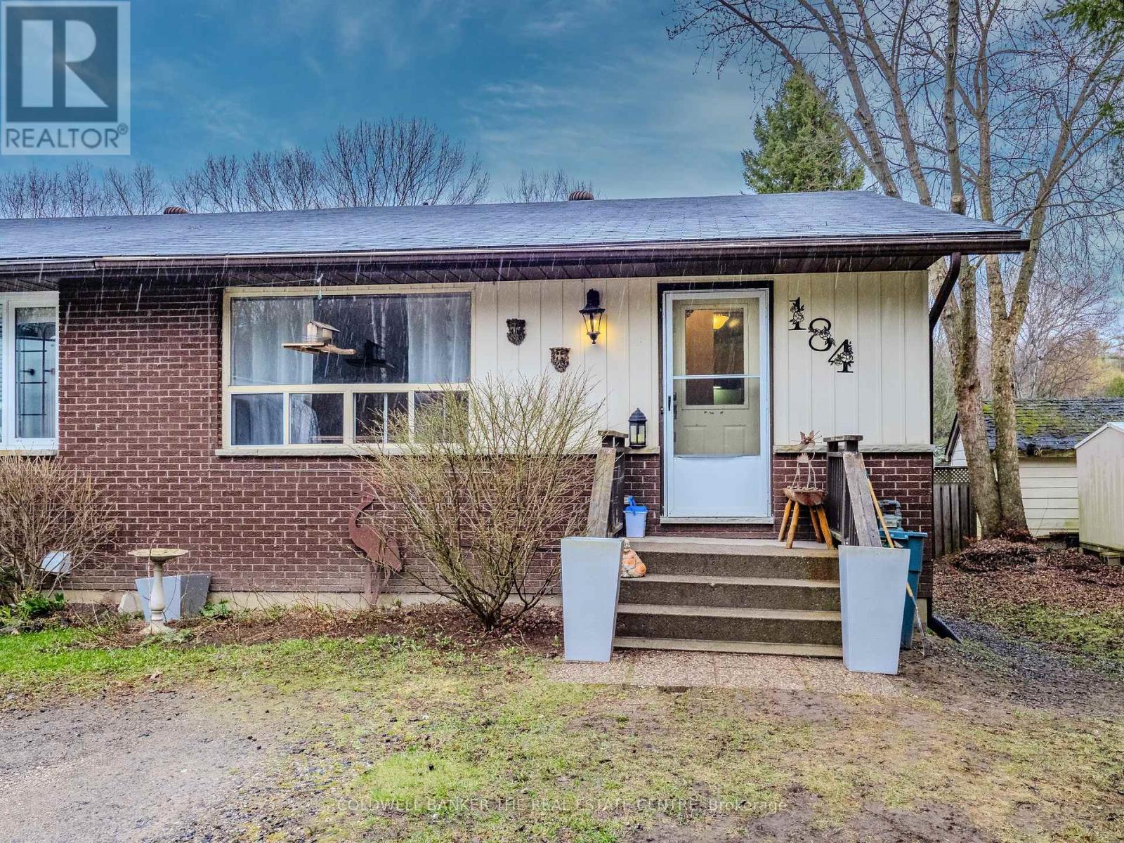 Property at 184 FERNWOOD DRIVE image 1