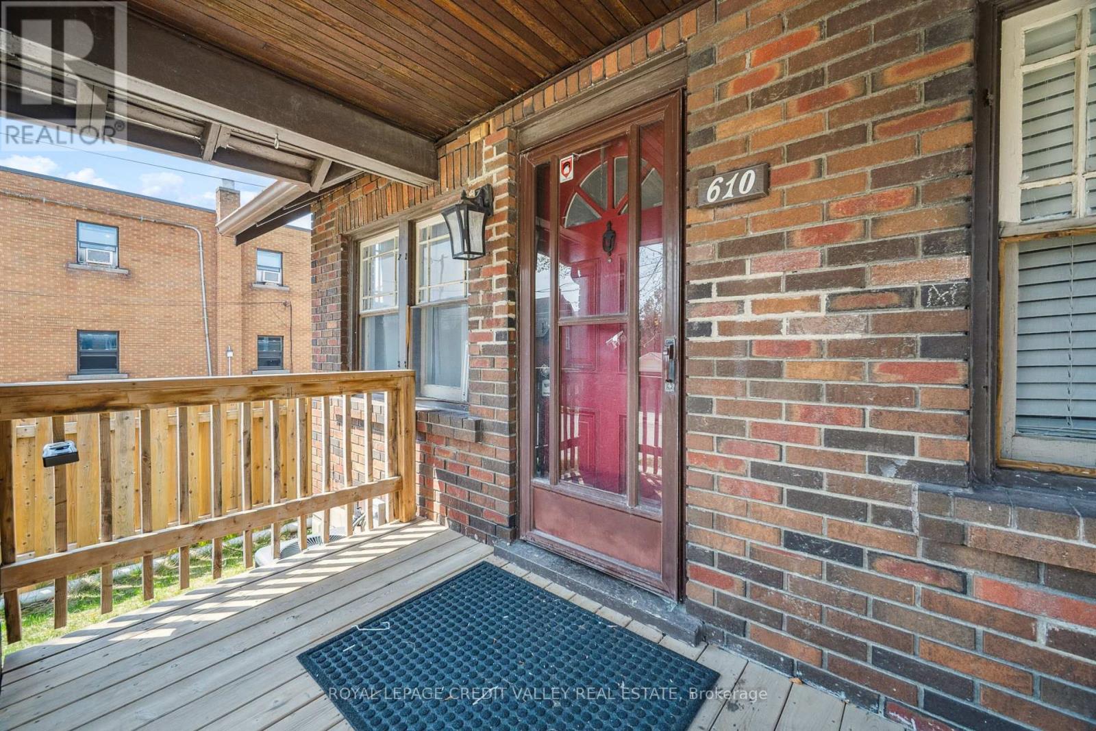 Property at 610 WALLACE STREET image 4