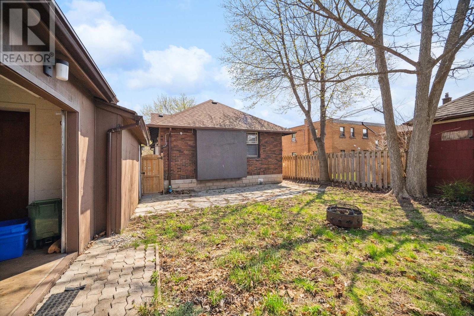 610 Wallace Street, London East, Ontario  N5Y 3R7 - Photo 41 - X12103633