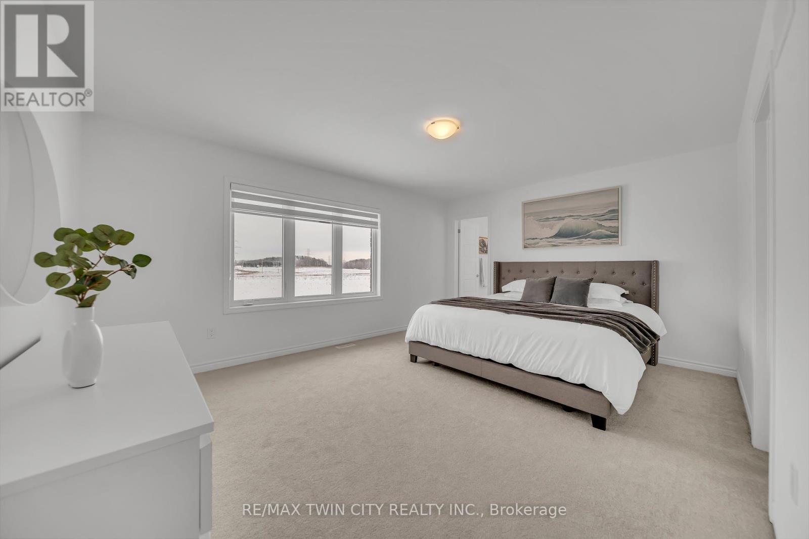 23 Sitler Street, Kitchener, Ontario  N2R 0T2 - Photo 23 - X12103665