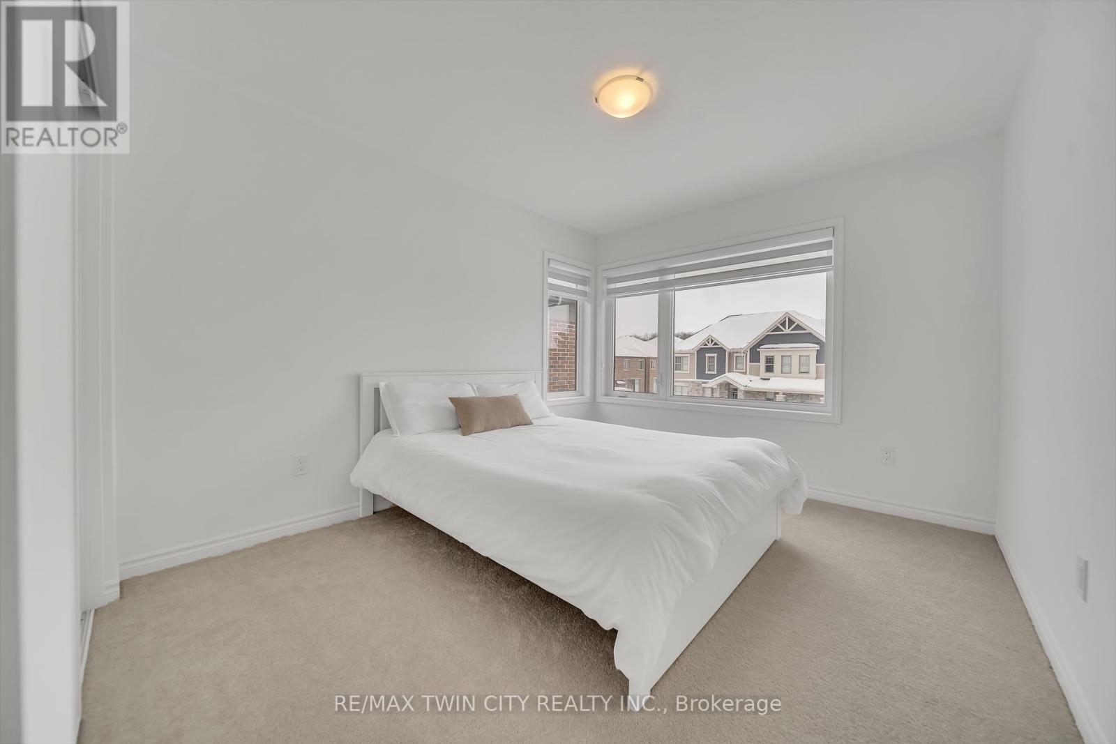 23 Sitler Street, Kitchener, Ontario  N2R 0T2 - Photo 32 - X12103665