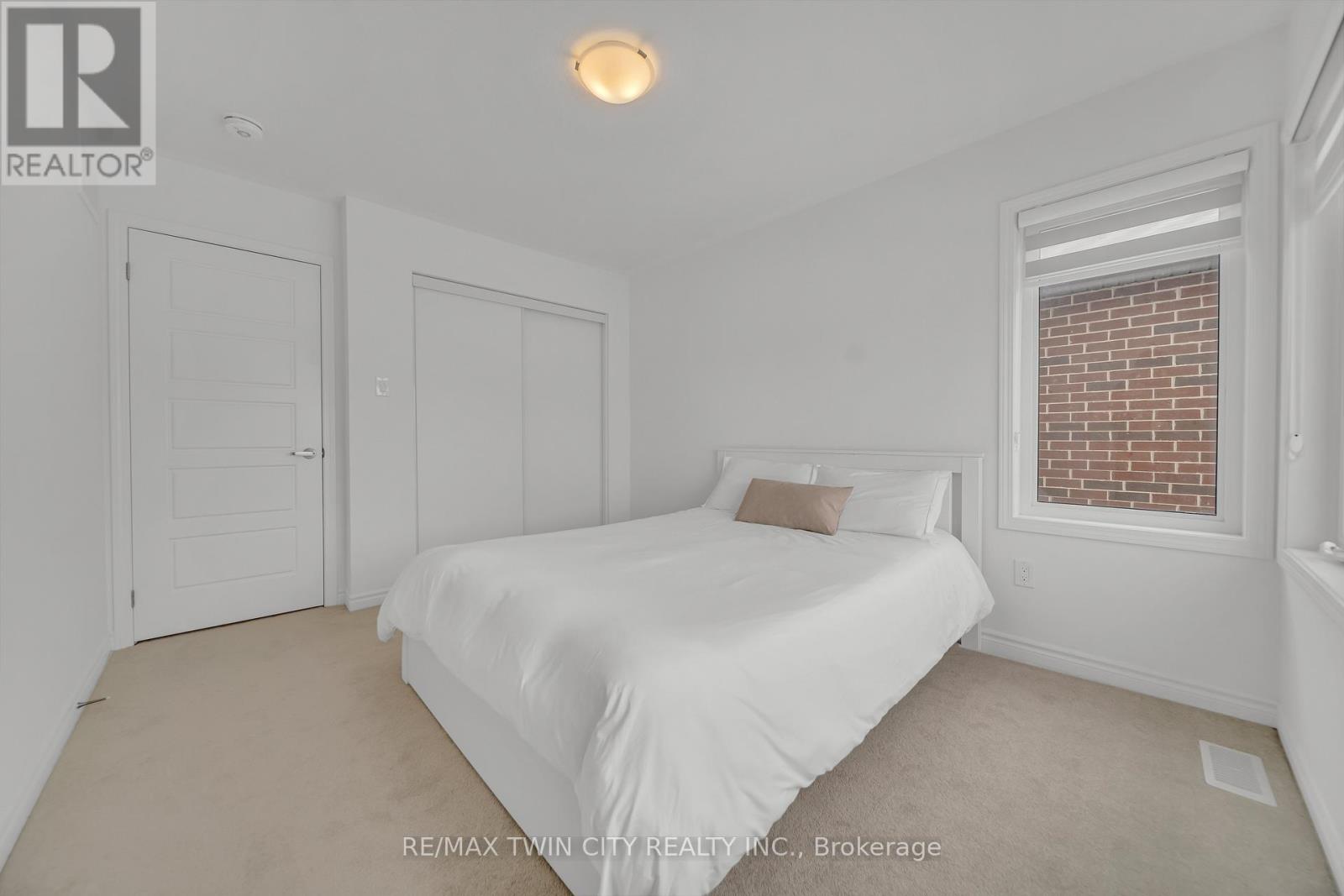 23 Sitler Street, Kitchener, Ontario  N2R 0T2 - Photo 33 - X12103665
