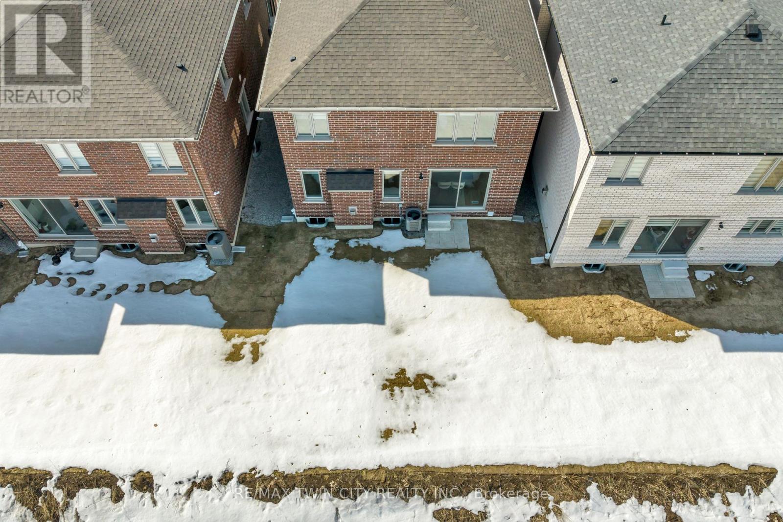 23 Sitler Street, Kitchener, Ontario  N2R 0T2 - Photo 40 - X12103665