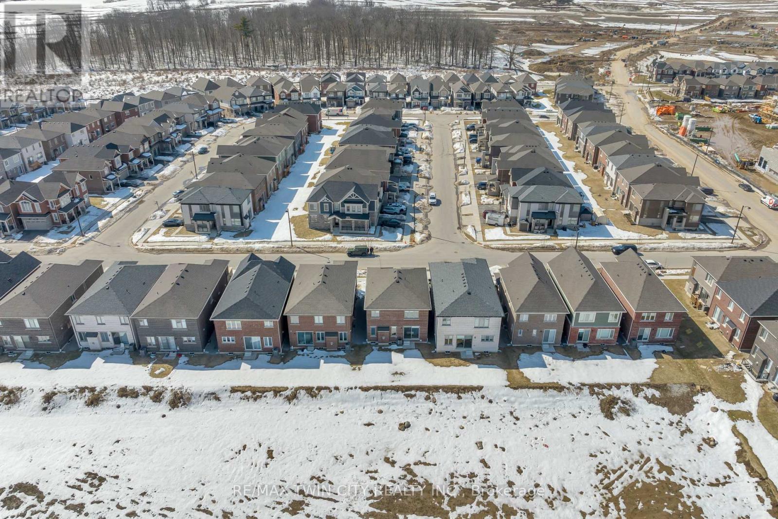 23 Sitler Street, Kitchener, Ontario  N2R 0T2 - Photo 41 - X12103665