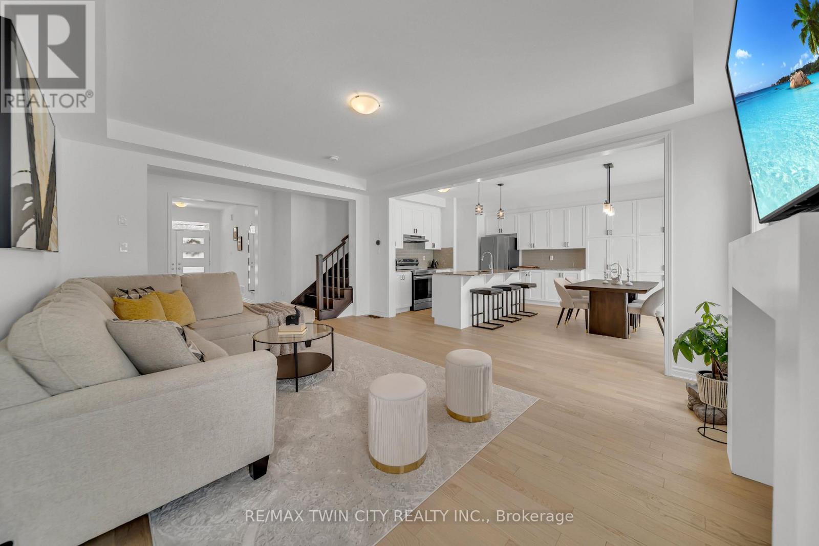 23 Sitler Street, Kitchener, Ontario  N2R 0T2 - Photo 9 - X12103665
