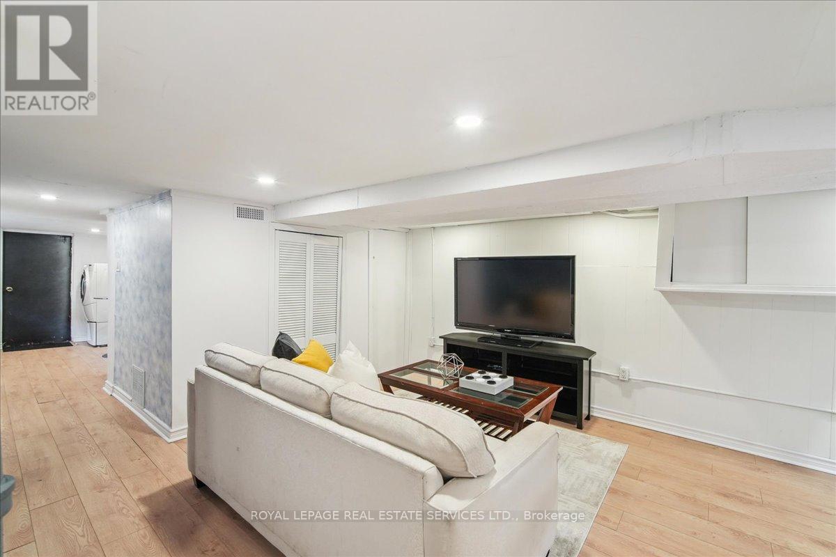 436 Catharine Street N, Hamilton (North End), Ontario  L8L 4T8 - Photo 15 - X12103730