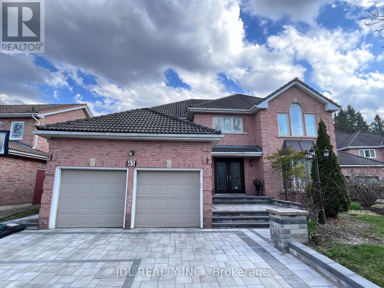 85 MARSH HARBOUR COURT, Aurora, Ontario