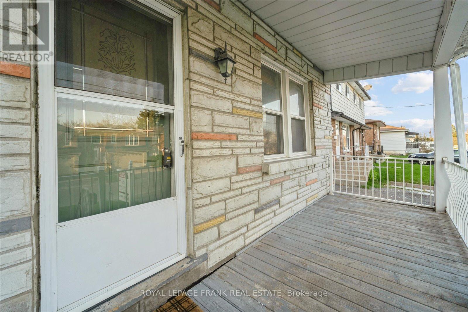 Property at 352 PINE AVENUE image 4