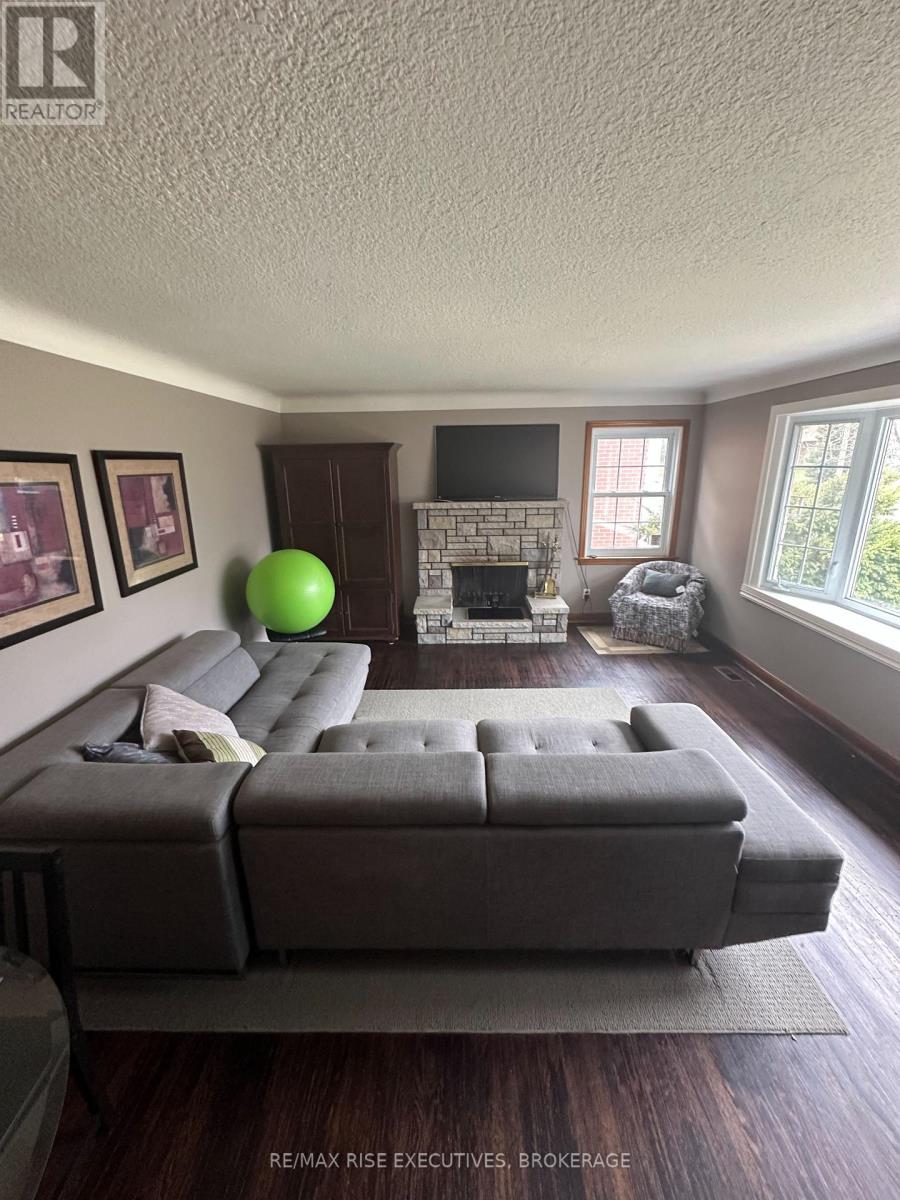 54 Silver Street, Kingston (Central City West), Ontario  K7M 2P5 - Photo 8 - X12103842