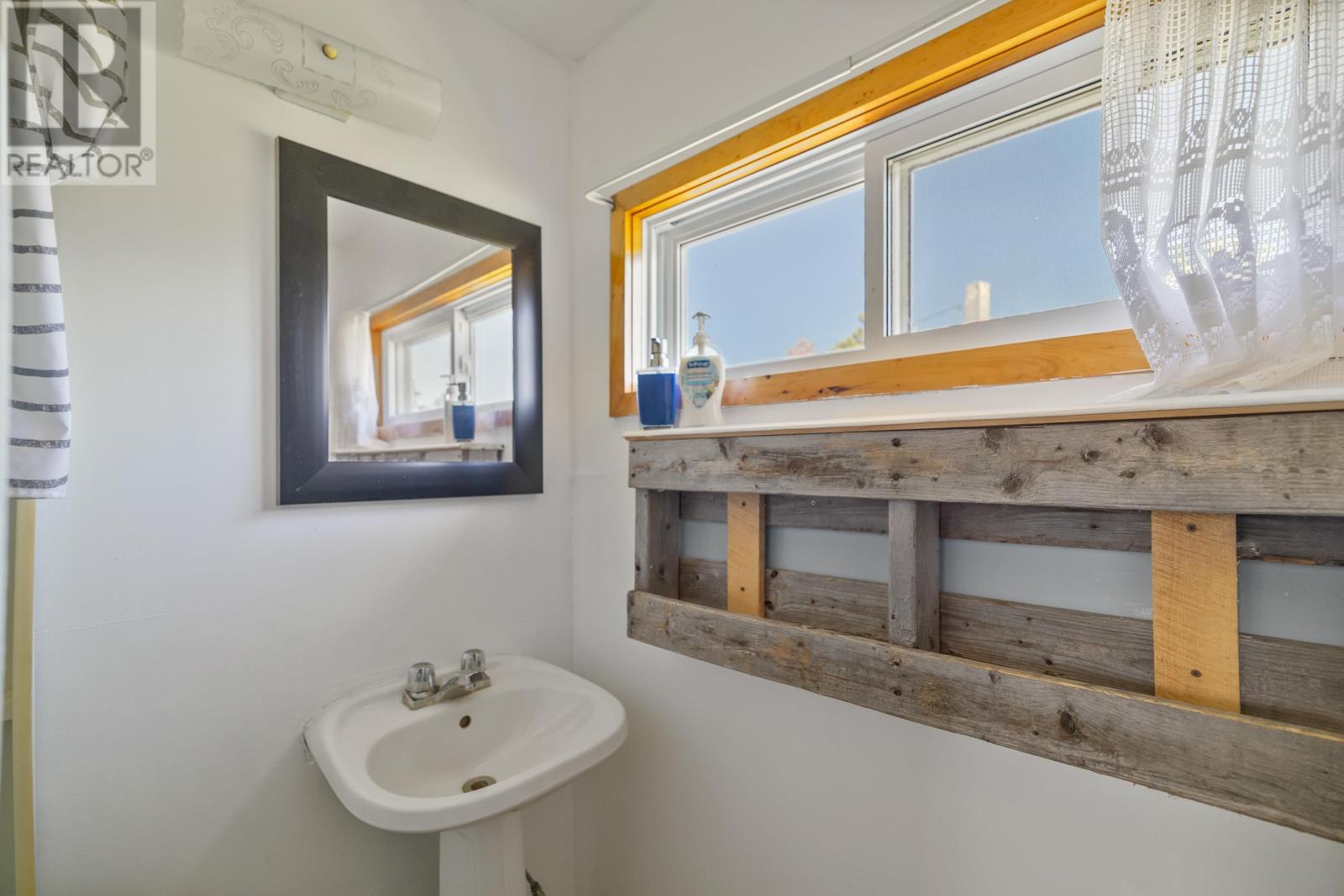 687 Turret Bell Road, Cable Head West, Prince Edward Island  C0A 2A0 - Photo 11 - 202508881