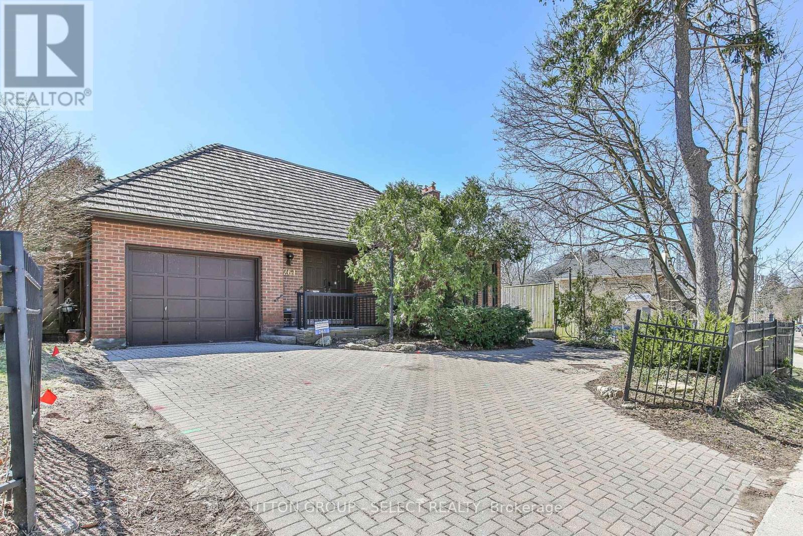 Property at 261 EPWORTH AVENUE image 3
