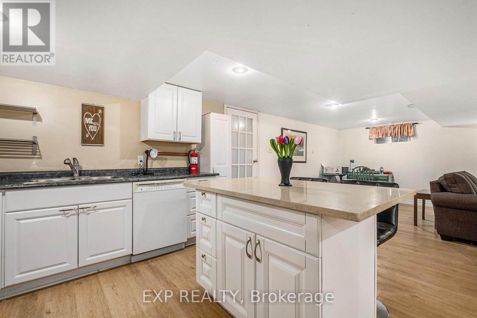 1465 Queensdale Avenue, Ottawa, Ontario  K1T 1J2 - Photo 21 - X12061387