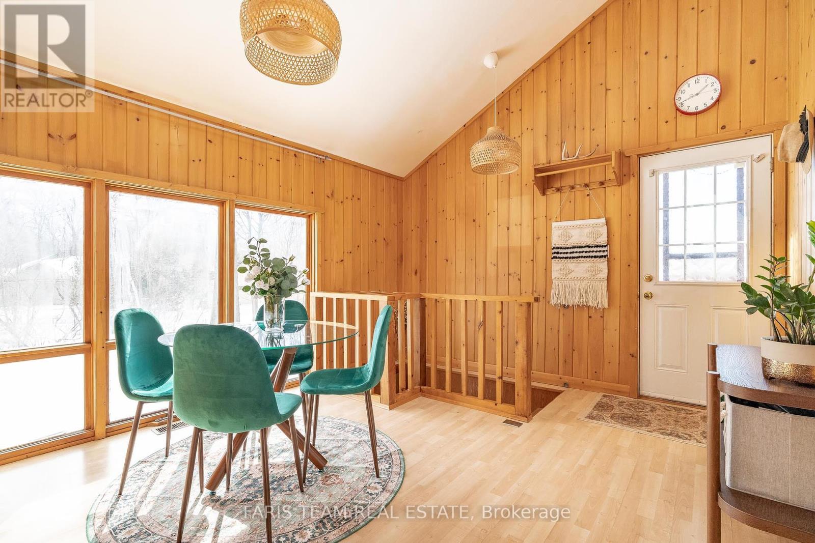 Property at 20 GLEN CEDAR DRIVE image 4