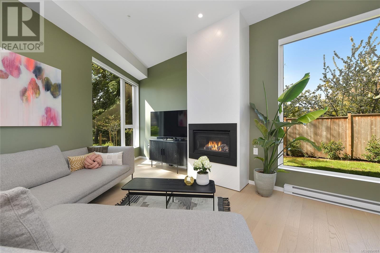 Property at 116 1720 Fairfield Rd image 2