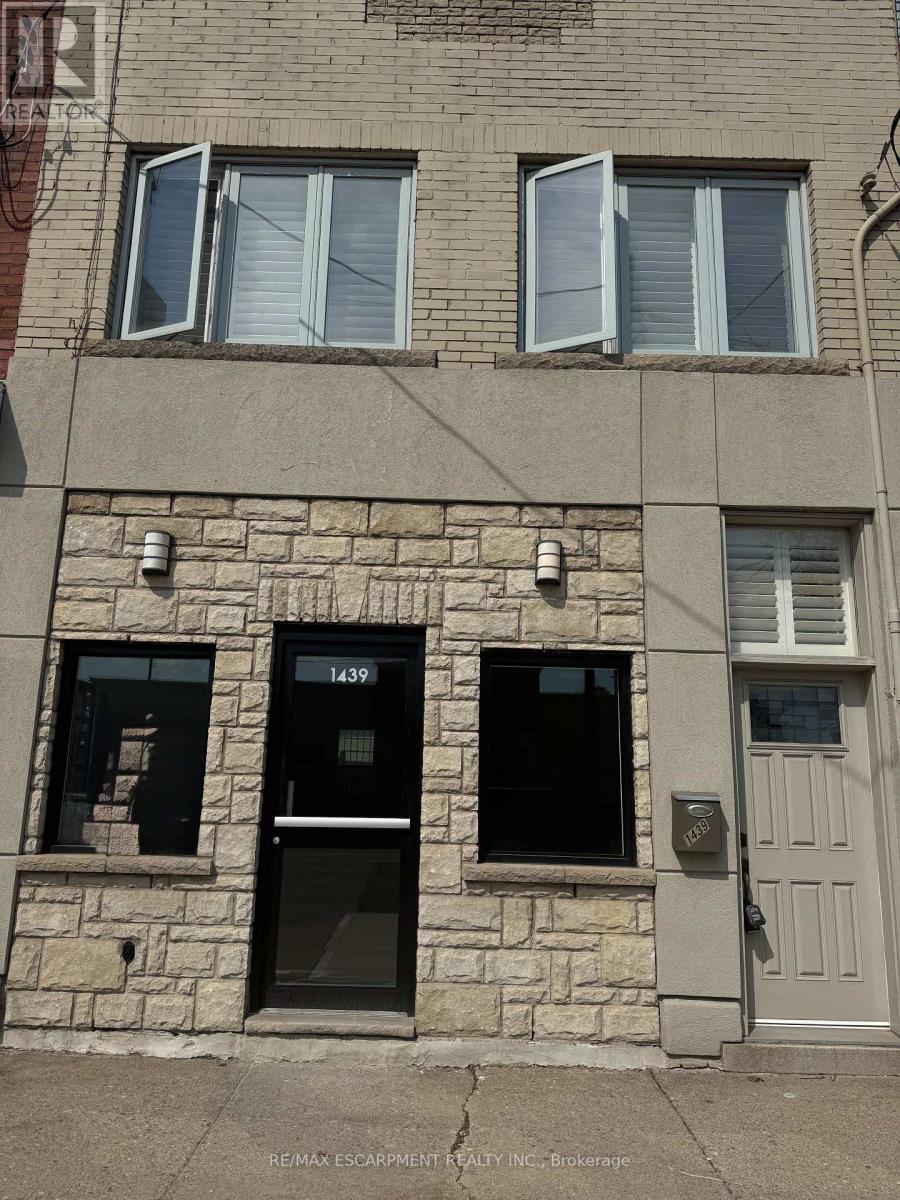MAIN - 1439 MAIN STREET E, Hamilton, Ontario