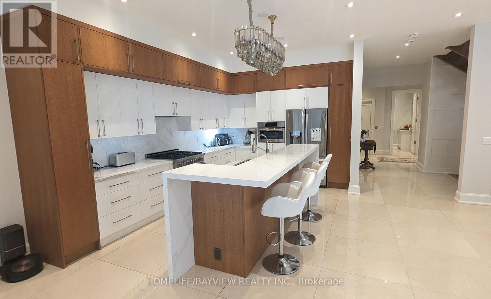 133 Bay Thorn Drive, Markham, Ontario  L3T 3V1 - Photo 9 - N12103838