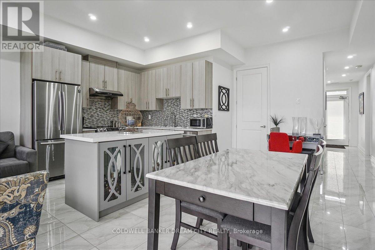 111 - 764 River Road E, Wasaga Beach, Ontario  L9Z 2M7 - Photo 11 - S12103765