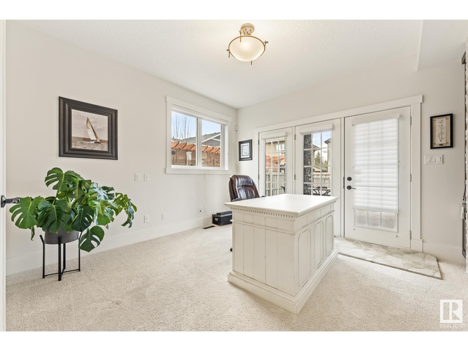 Property at 512 HILLCREST POINT NW image 3