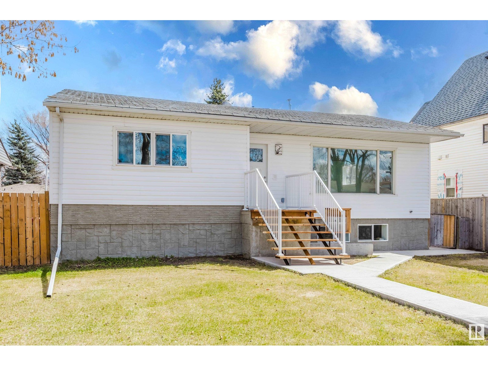 Property at 12821 125 ST NW image 1