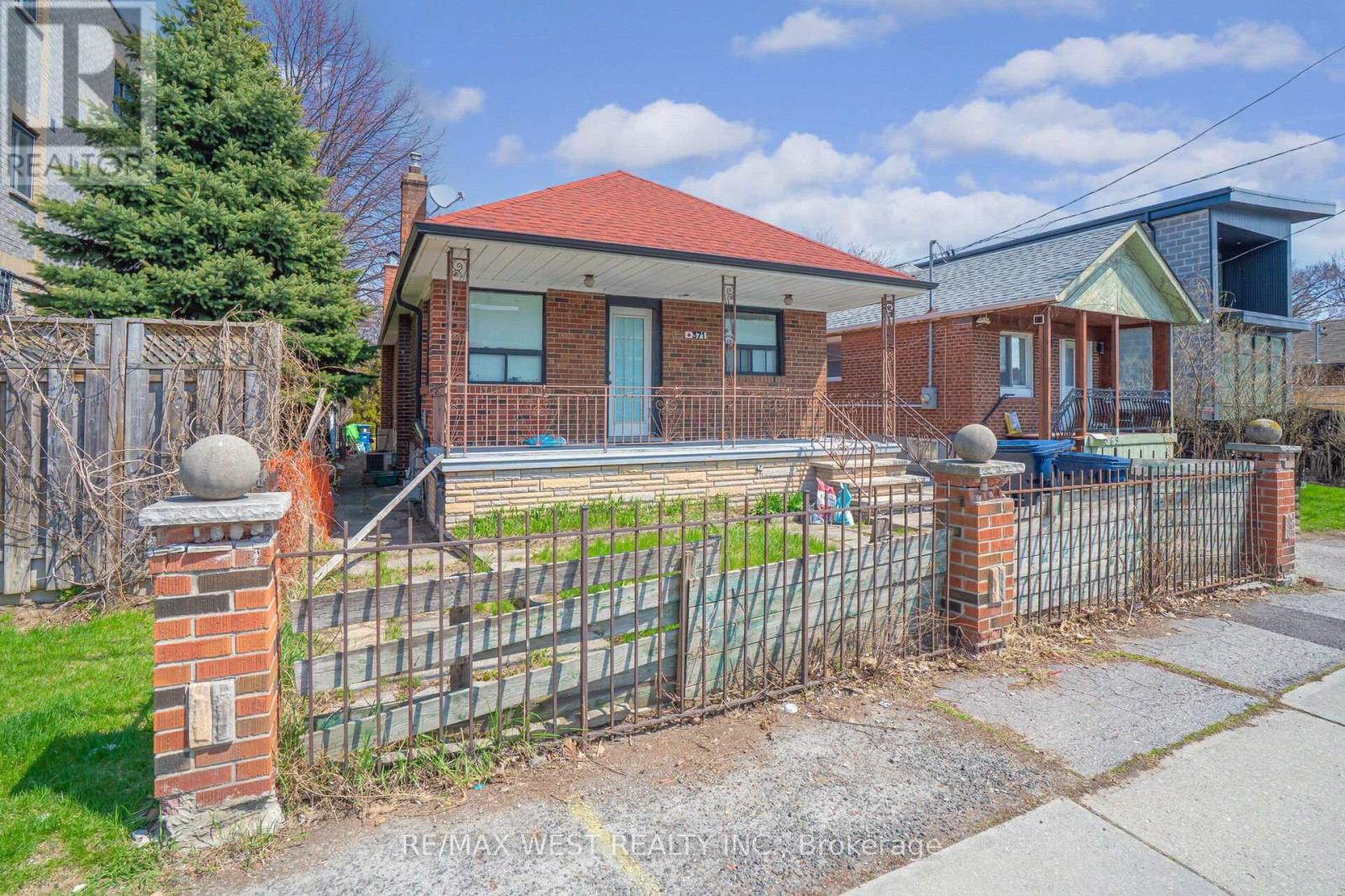 371 Royal York Road, Toronto, Ontario  M8Y 2R1 - Photo 11 - W12103793