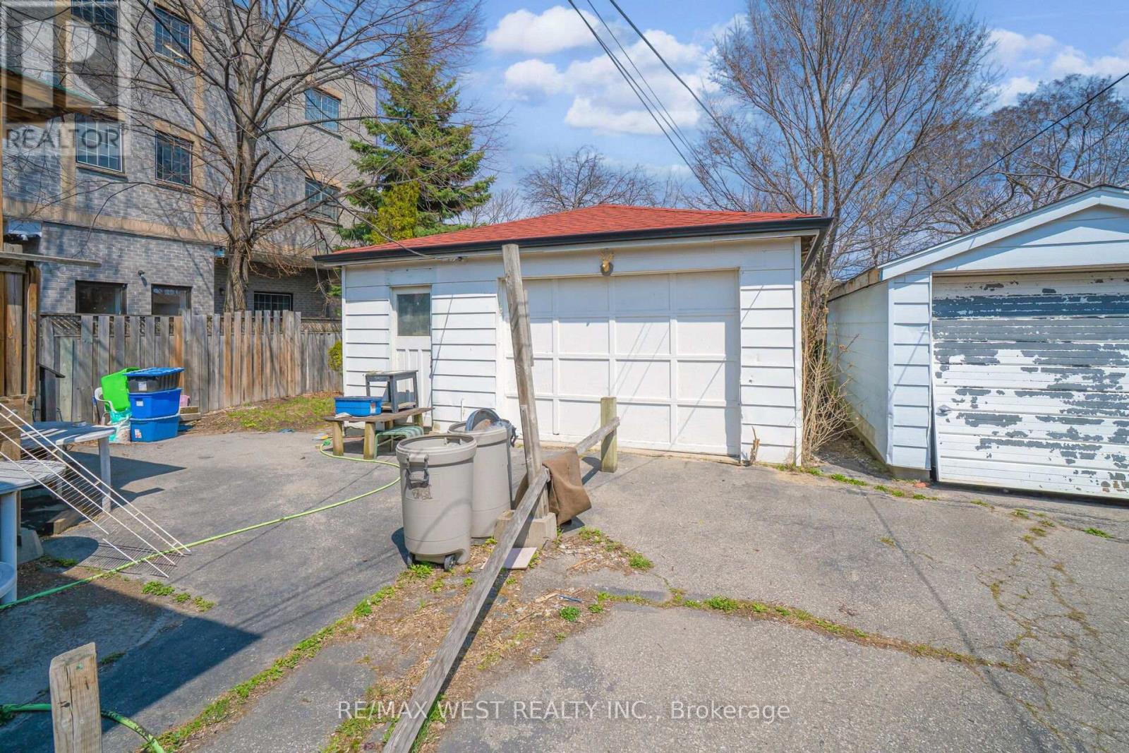 371 Royal York Road, Toronto, Ontario  M8Y 2R1 - Photo 13 - W12103793
