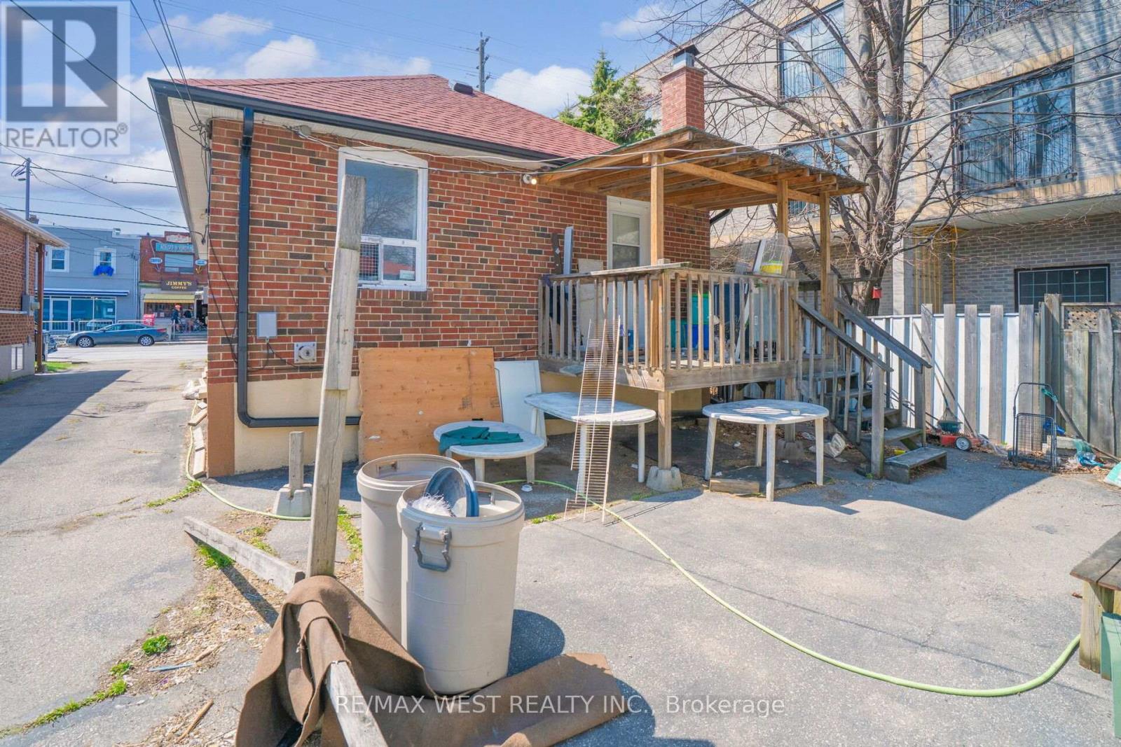 371 Royal York Road, Toronto, Ontario  M8Y 2R1 - Photo 14 - W12103793