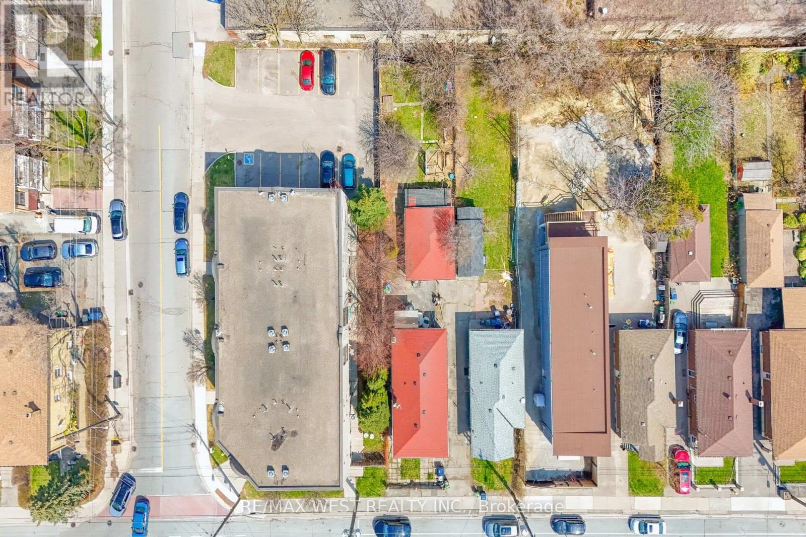 371 Royal York Road, Toronto, Ontario  M8Y 2R1 - Photo 24 - W12103793
