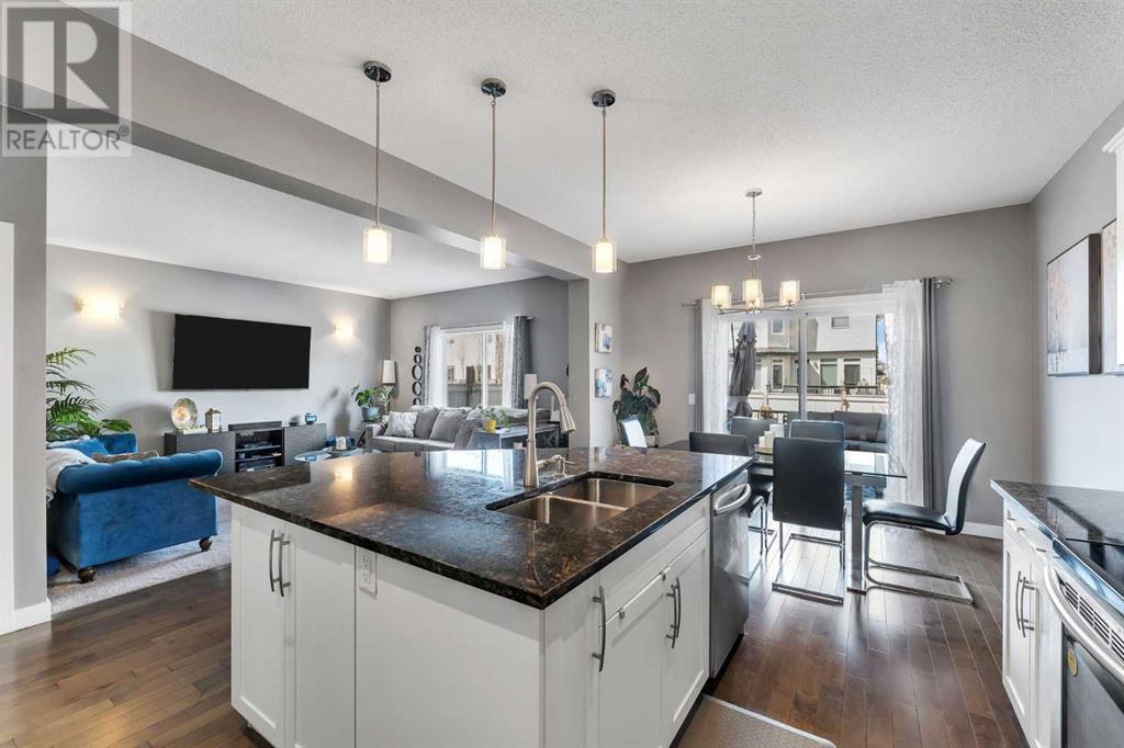 14 Kingsbridge Crescent Se, Airdrie, Alberta  T4A 0M8 - Photo 7 - A2214780